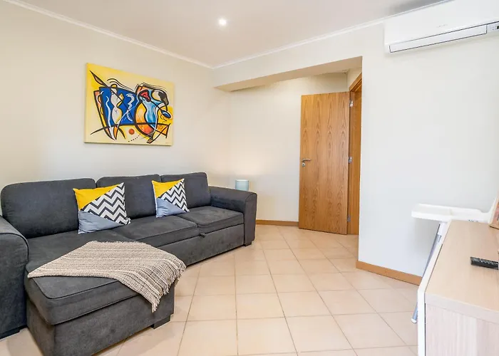 Karol Vaz 4 * Portimão